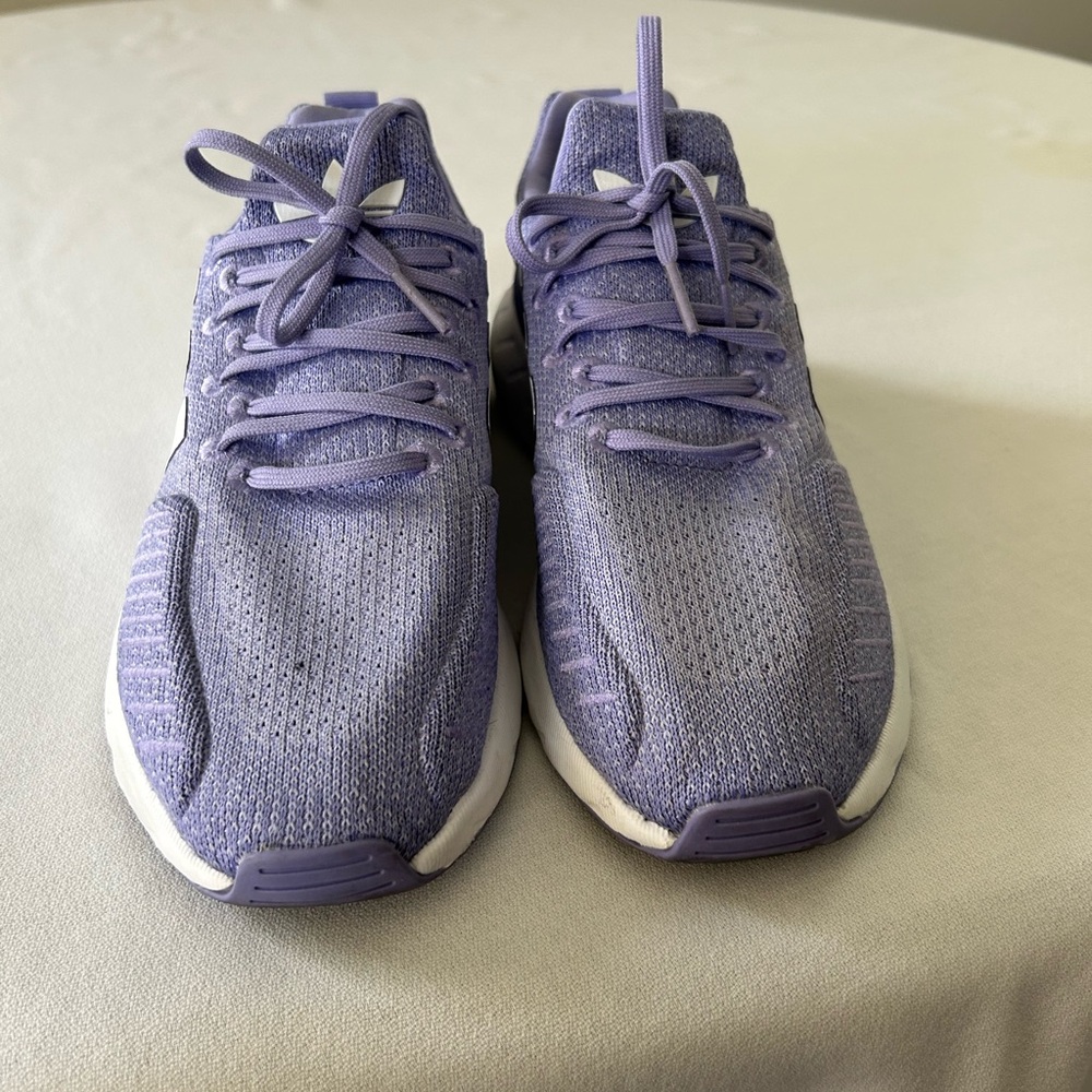 Adidas Lavender and White Running Shoes - Picture 2 of 5